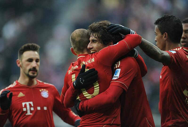 DIEGO CONTENTO(l.) NOTE 3
Weil Alaba geschont wurde, durfte der Italo-Münchner mal wieder auf links ran. Erst seine zweite Liga-Bewährungschance, zum ersten Mal von Beginn an. Gegenspieler: Arnautovic. Wertung: Meist Sieger.
