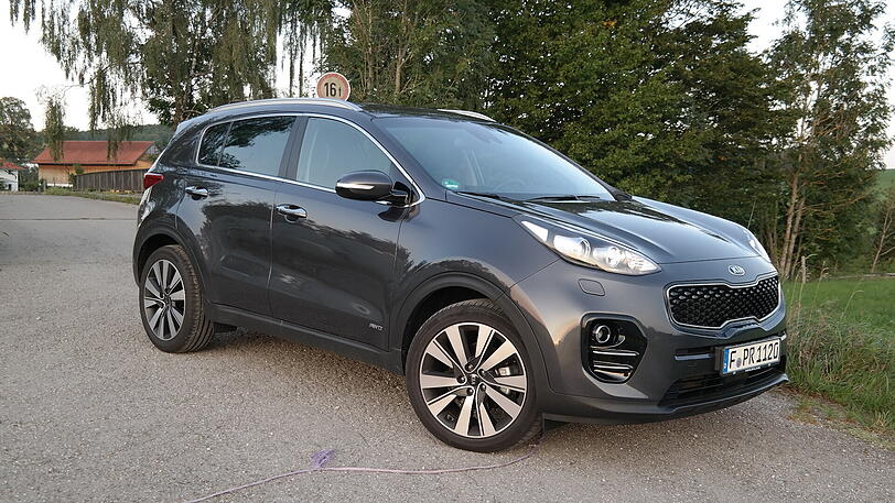 Mit seiner Gesamtlänge von 4,48 Metern passt der Sportage gut in die Stadt und eignet sich auch für weite Reisen.