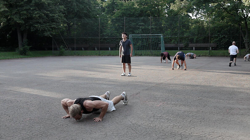 Freeletics ist keinesfalls eine einsame Angelegenheit - in München wird in Gruppen trainiert.
