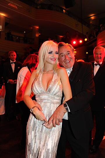 Richard "Mörtel" Lugner und seine Katzi