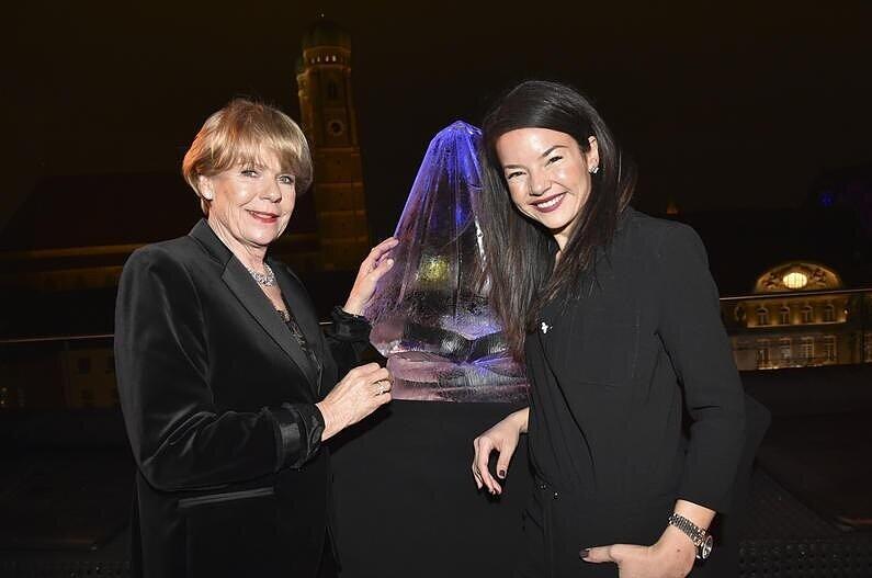 Brigitte Rüschenbeck und Deborah Neufeld