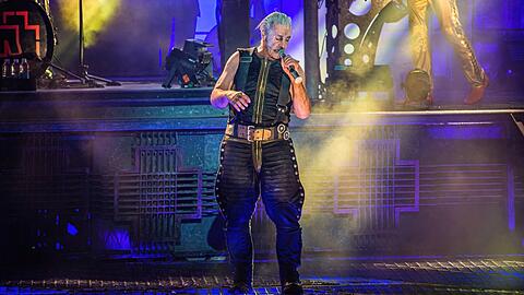 Till Lindemann und Rammstein gaben am Dienstagabend ihr drittes Konzert in Berlin.
