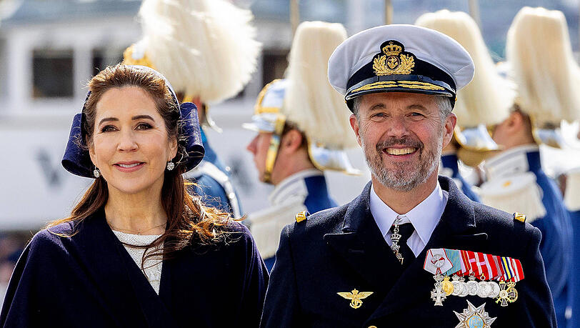 Königin Mary und König Frederik bei ihrem Staatsbesuch im Nachbarland Schweden: Die beiden wirken nach langer Zeit wieder glücklich.