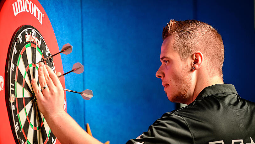 Der aktuell beste deutsche Pfeilewerfer: Max Hopp, der bei der Darts-WM in London antritt.