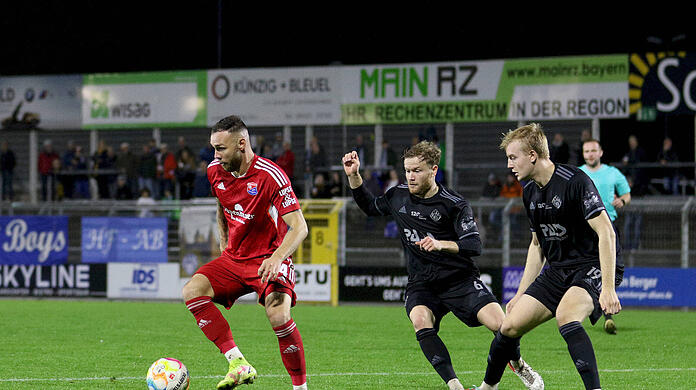 Unterhaching feiert in Aschaffenburg den sechsten Sieg in Folge.