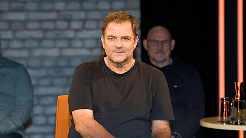 Martin R&uuml;tter kassierte einen R&uuml;ffel von seiner Freundin.