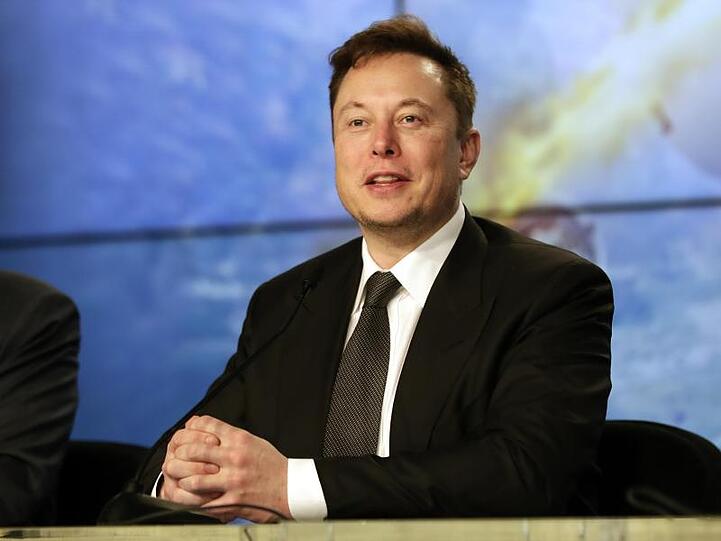 Elon Musk, Konzernchef des US-Elektroautohersteller Tesla, ist mit seinen Plänen für eine Fabrik in Brandenburg einen Schritt weiter.