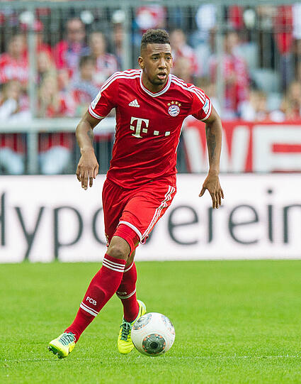 JEROME BOATENG: Note 2. Sah für ein Foul an Gebre Selassie seine fünfte Gelbe, damit vorzeitiges Hinrunden-Ende &ndash; zumindest in der Liga. Gab vorne ein Schüsschen ab (15.), stand dann Hunt gut im Weg (18.). Verletzte sich bei seinem Gelb-Foul, humpelte, ging nach 60 Minuten runter.