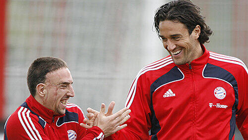Bei Bayern ausgejubelt? Toni und Ribéry vor dem Abschied. Bei Bayern ausgejubelt? Toni und Ribéry vor dem Abschied.