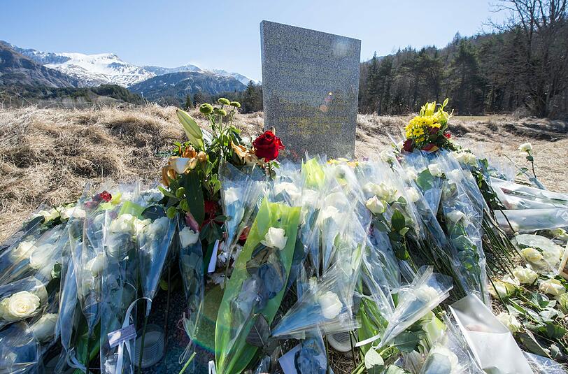 Das tragische Flugzeugunglück in Südfrankreich hat in der deutschen Medienlandschaft für große Trauer und Anteilnahme gesorgt