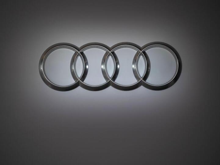 Das Audi-Logo. Foto: Marijan Murat/dpa/Symbolbild