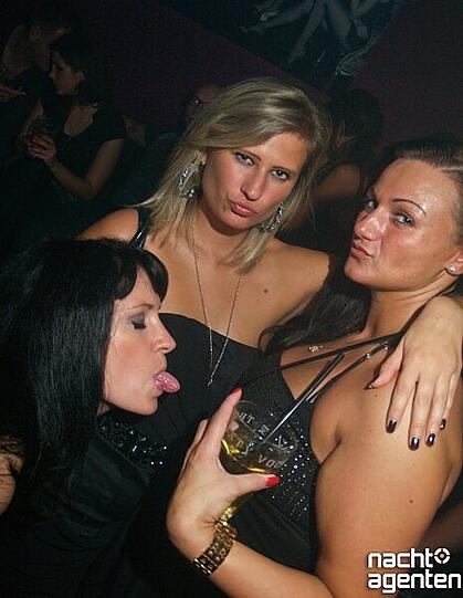 "Big Bill Bar" im Ruby (Freitag 11.11.2011). Mehr Fotos von dieser Party sehen Sie unter: