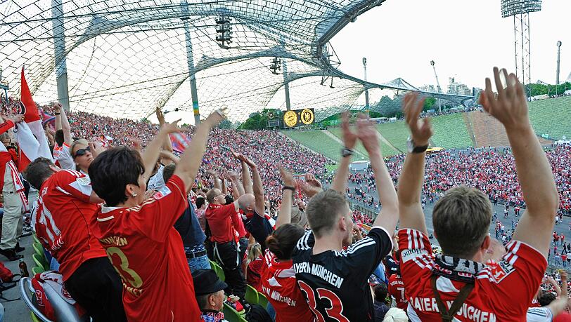 Hier jubeln die Fans noch: Das Public Viewing im Olympiastadion