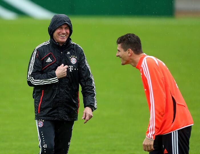 Bayern gegen Stuttgart. Die letzten Vorbereitungen vor dem Pokalendspiel in Berlin laufen. Hier sind die Bilder von der Trainingseinheit am Freitag.