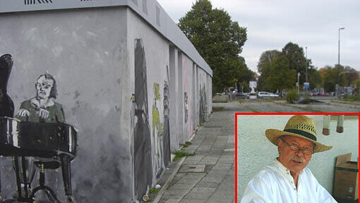 Karl Hirsch sieht Optimierungsbedarf am Ratzingerplatz. Im Bezirksausschuss 19 ist der SPD-Politiker zuständig für Obersendling - aber auch für Solln, Obersendling, Forstenried und Thalkirchen. Karl Hirsch sieht Optimierungsbedarf am Ratzingerplatz. Im Bezirksausschuss 19 ist der SPD-Politiker zuständig für Obersendling - aber auch für Solln, Obersendling, Forstenried und Thalkirchen.