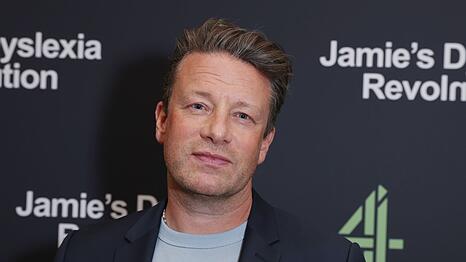 Der britische Star-Koch Jamie Oliver ist Essig-Fan und tr&auml;umt von einer Deutschlandtour mit seinem Freund, dem deutschen TV-Koch Tim M&auml;lzer.