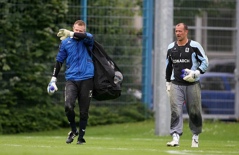 Die Löwen legen sich in Maria Taferl ordentlich ins Zeug: Bankdrücken, Übungen am Gummiseil, Lauftraining - die Bilder aus dem Trainingslager.