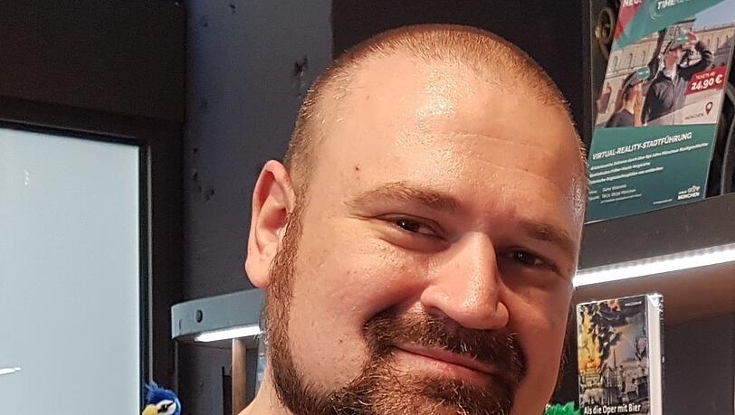 Sebastian Kuboth ist großer Rosl-Mayr-Fan. Er sammelt auch heute noch Geschichten über sie. Sebastian Kuboth ist großer Rosl-Mayr-Fan. Er sammelt auch heute noch Geschichten über sie.