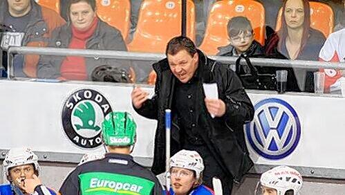 „Er ist eher ein ruhiger Typ“, heißt es, aber Andreas Brockmann, der Trainer des Jahres, kann auch anders – dann, wenn es seinen Tigern ans Fell geht. „Er ist eher ein ruhiger Typ“, heißt es, aber Andreas Brockmann, der Trainer des Jahres, kann auch anders – dann, wenn es seinen Tigern ans Fell geht.