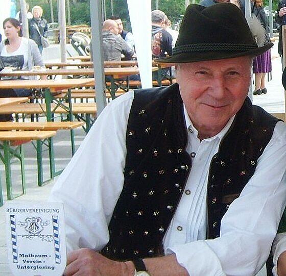 Der Vorstand des Maibaum-Vereins, Alfred Hierl.