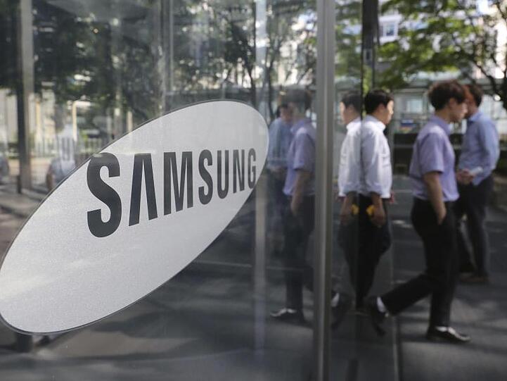 Beim Umsatz geht das Flaggschiff-Unternehmen der Samsung-Gruppe von einem Rückgang um 10,6 Prozent auf 59 Billionen Won aus.