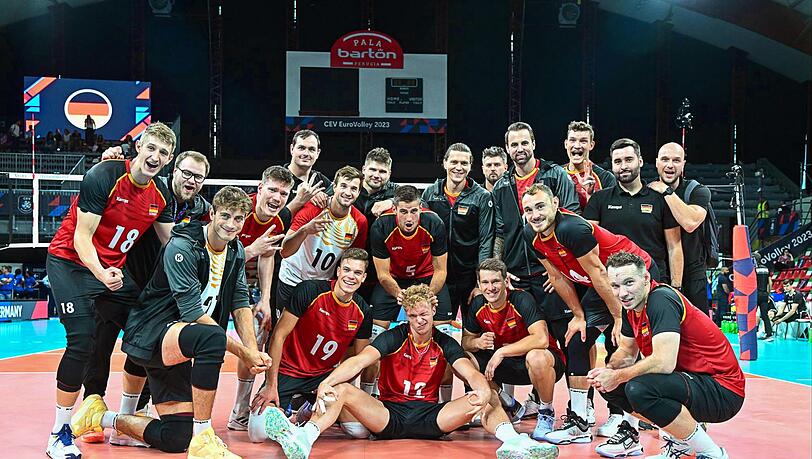 Die deutschen Volleyballer holten bei der EM den zweiten Sieg im zweiten Spiel.