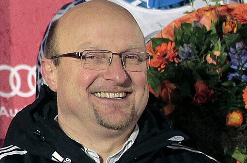 Ralph Huber, Geschäftsführer des Olympiaparks: &bdquo;Eishockey hat in Bayern einen unglaublichen Stellenwert und muss daher auch erstklassig in München vertreten bleiben. Wir sind dem EHC über die Jahre schon auf vielen Ebenen entgegengekommen, aber wir sind immer gesprächsbereit und haben für den EHC immer ein offenes Ohr.&ldquo;