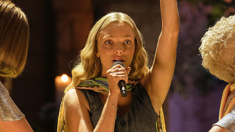 "Mamma Mia! Here We Go Again" (Teil 2, Foto): Amanda Seyfried (Mitte) spielte auch in der "Mamma Mia!"-Fortsetzung eine wichtige Rolle