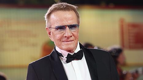 Christopher Lambert musste seine eigene Autogrammstunde in einem Krankenwagen verlassen.