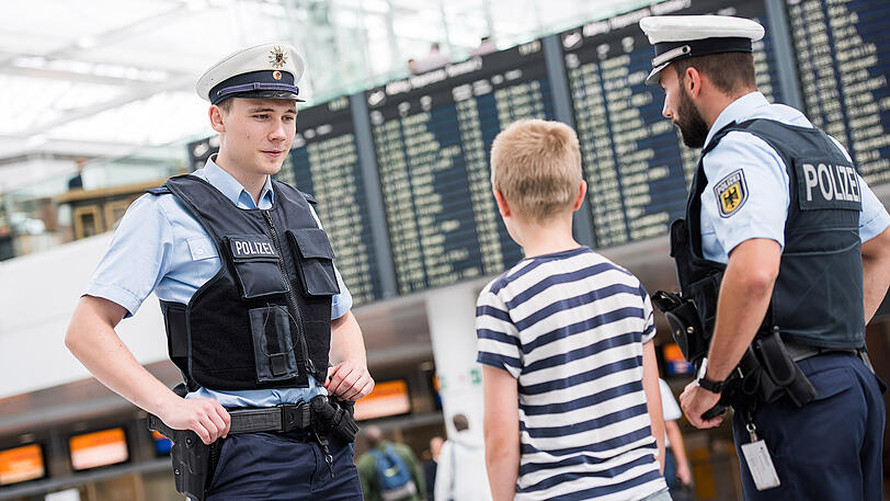 Die Bundespolizei hat am Münchner Flughafen eine Kindesentführung vereitelt.