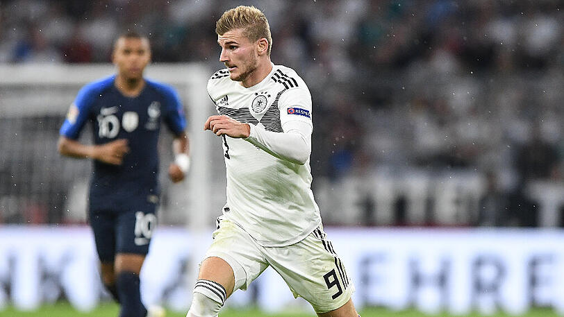 TIMO WERNER - NOTE 3: Der Mittelstürmer überzeugte bei der WM immer dann, wenn er über die Außen, fast immer über links, kommen durfte. Konnte auch gestern nur dann Tempo aufnehmen und Flanken bringen. Zu wenig in Szene gesetzt.