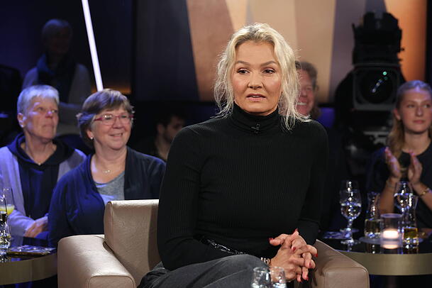 Franziska van Almsick f&uuml;hlt sich gerade zwischen den St&uuml;hlen.