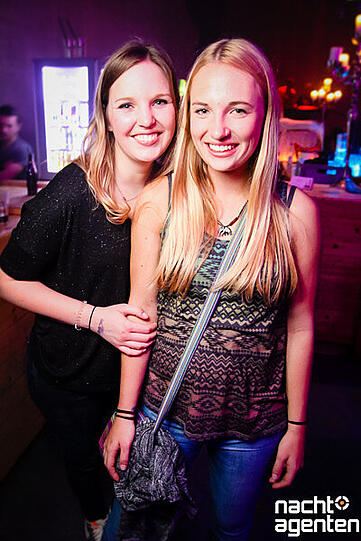 Klicken Sie sich durch die Partybilder aus den Münchner Clubs von Samstagabend. Finden Sie sich wieder?