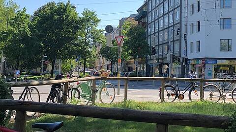 Auch die Ampeln auf der Dachauer Straße sind ausgefallen.