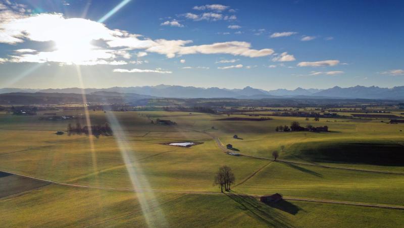 Frühlingshaftes Wetter im bayerischen Ruderatshofen. Frühlingshaftes Wetter im bayerischen Ruderatshofen.
