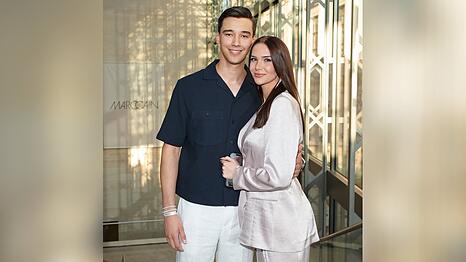 Diego Pooth und seine Freundin Louisa Büscher bei ihrem ersten offiziellen gemeinsamen Auftritt.