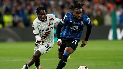 Der FC Bayern ist an Ademola Lookman von Atalanta Bergamo dran. (Archivbild)