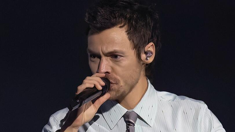 Harry Styles, hier bei den Brit Awards 2026, hat mit einer besonderen Geste seinen verstorbenen Bandkollegen Liam Payne geehrt. Harry Styles, hier bei den Brit Awards 2026, hat mit einer besonderen Geste seinen verstorbenen Bandkollegen Liam Payne geehrt.