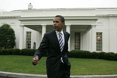 Obama vor dem Weißen Haus