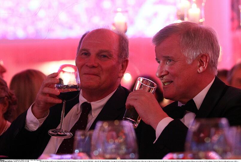 Uli Hoeneß (l.) mit Bayerns Ministerpräsident Horst Seehofer.
