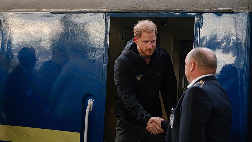 Harry will die Versorgung verwundeter Soldaten in der Ukraine unterstützen.