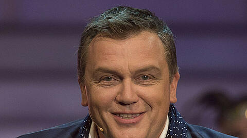 Hape Kerkeling ist stets zum Scherzen aufgelegt - hier im April bei "Wetten, dass..?"
