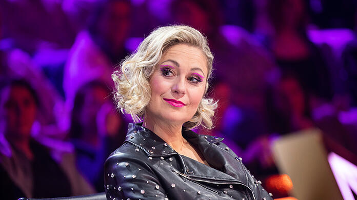 Ruth Moschner fliegt aus der Jury von "The Masked Singer". Auf Instagram wird über den Grund spekuliert.