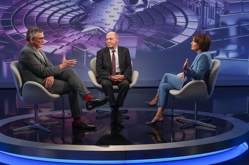 Sandra Maischberger sprach mit ihren G&auml;sten Andreas R&ouml;dder und Gregor Gysi &uuml;ber die Verschiebungen im deutschen Parteiensystem.