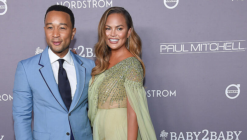 John Legend und Chrissy Teigen sind glühende Demokraten John Legend und Chrissy Teigen sind glühende Demokraten