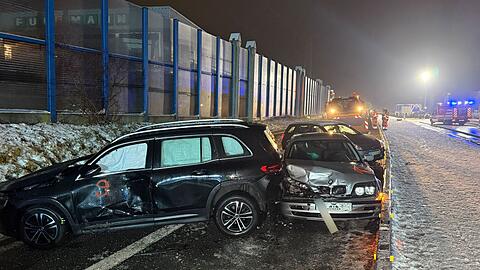 In Lichtenfels in Bayern kam es zu einer Massenkarambolage.