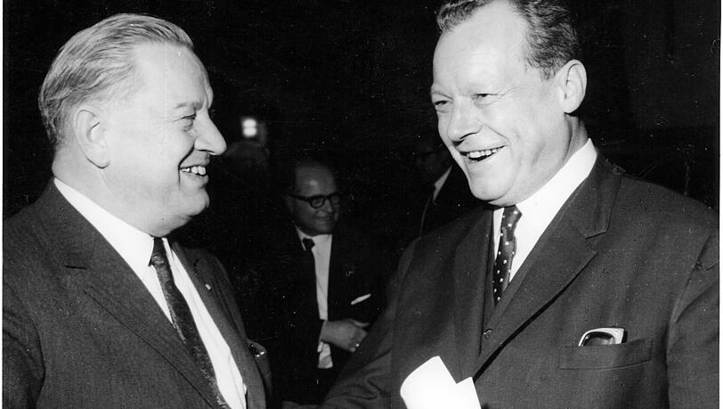 Alfons Goppel mit Willy Brandt im Jahr 1966. Alfons Goppel mit Willy Brandt im Jahr 1966.