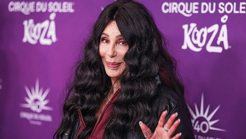 Cher erinnert sich an ihr Leben - in ihren Memoiren und zahlreichen Interviews. Nicht alles war super. Cher erinnert sich an ihr Leben - in ihren Memoiren und zahlreichen Interviews. Nicht alles war super.