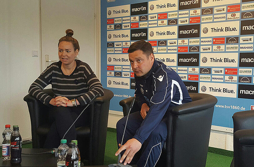 Erst an der Seite von 1860-Pressesprecherin Lil Zercher bei der Pressekonferenz, am Sonntag in Frankfurt an der Seitenlinie: Denis Bushuev, eigentlicher Co-Trainer von Daniel Bierofka, wird das letzte Saisonspiel der Löwen leiten.