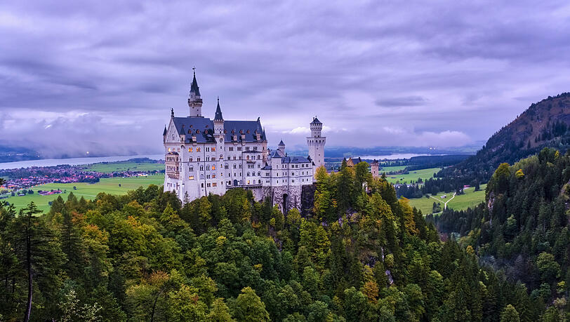 Weltberühmt: Schloss Neuschwanstein von Ludwig II. Weltberühmt: Schloss Neuschwanstein von Ludwig II.